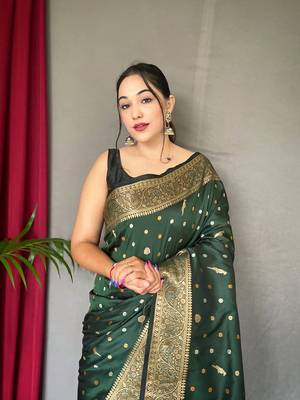 Banarasi silk blendJari Wewing Work Saree, Blouse-Not As Per Image 3