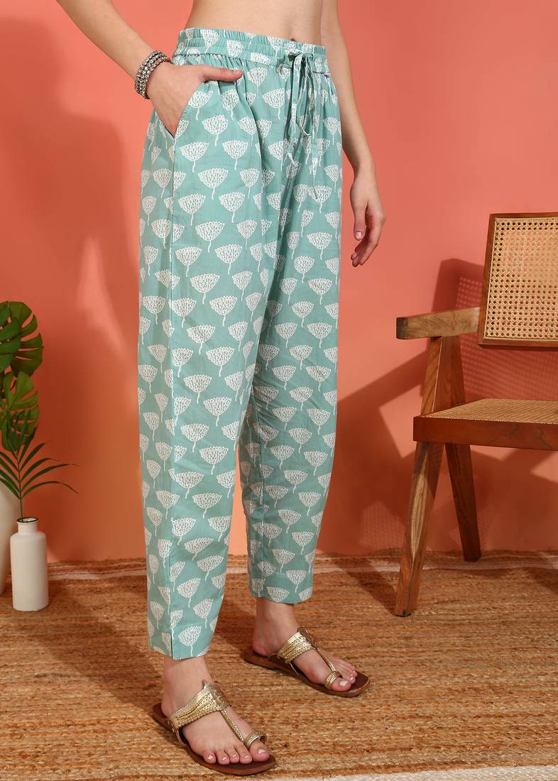 Yash gallery women's cotton floral print with neck anarkali kurta and dupatta (green )