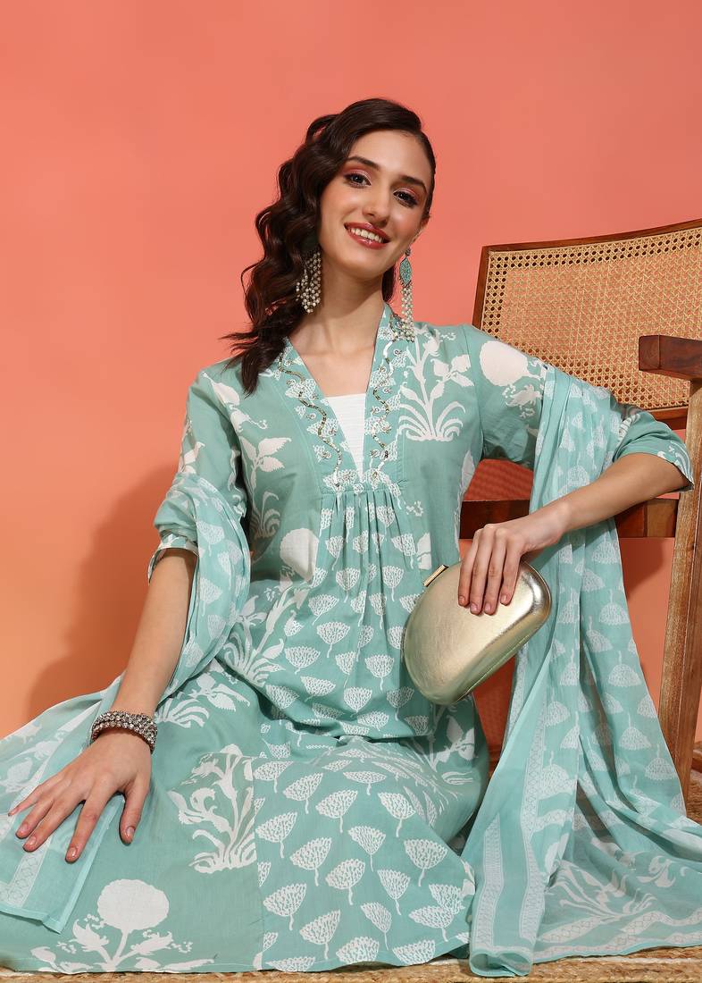 Yash gallery women's cotton floral print with neck anarkali kurta and dupatta (green )