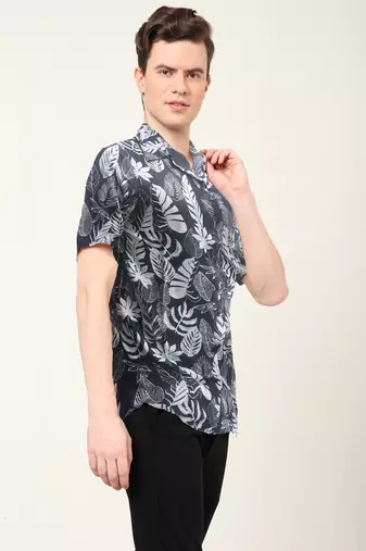  men's polyester feather print regular shirt (black )