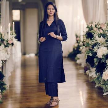 Women Plain Rayon V neck Blue kurta pant set 3