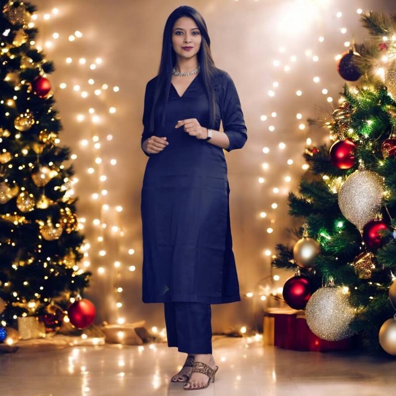 Women Plain Rayon V neck Blue kurta pant set