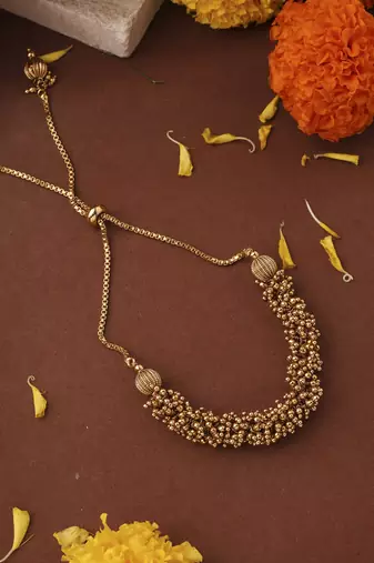 Elegant gold pearl bracelets