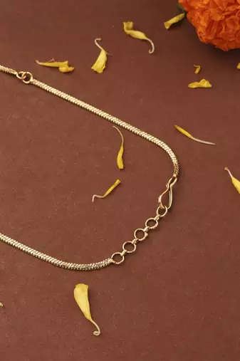 Gold-Plated Minimal Floral Pendant Necklace Set