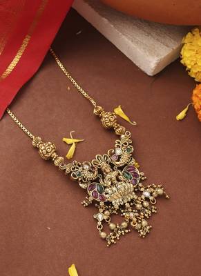 Gold-Plated Lakshmi Pendant Necklace Set 1