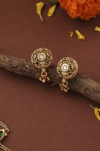Gold-Plated Minimal Floral Pendant Necklace Set