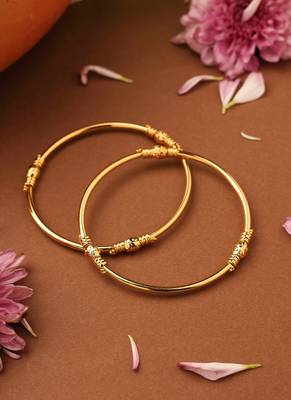 Gold plain bangles with center round ball accents 2