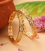 Set of 2 Gold-Plated Bangles with Self Heart Shape Design