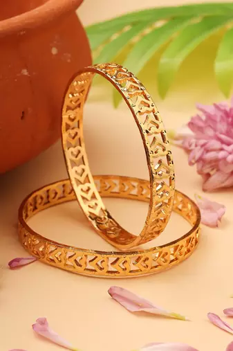 Set of 2 Gold-Plated Bangles with Self Heart Shape Design