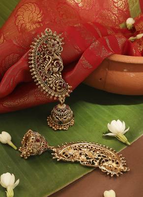 Gold-Plated Temple Style Ear Cuff 3