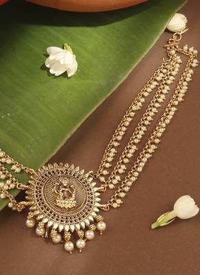 Gold-Plated 3-Layer Pearl Chain Hair Accessory with Lakshmi Motif Pendant 2