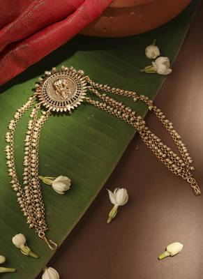 Gold-Plated 3-Layer Pearl Chain Hair Accessory with Lakshmi Motif Pendant 4