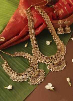 Gold-plated bridal necklace set in south indian style 2