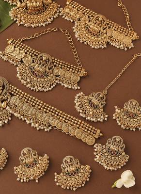 Gold-plated bridal necklace set in south indian style 7