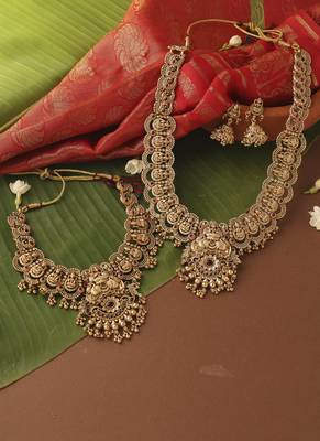Gold-plated bridal necklace set in south indian style 2