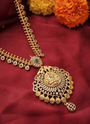 Gold-plated south temple style necklace set with american stone studded lakshmi motif pendant 4