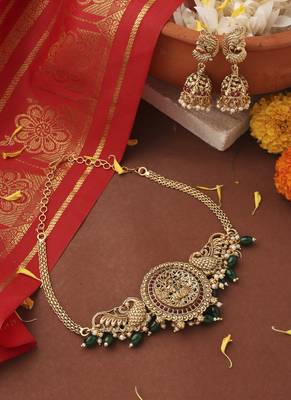 Choker Set with Round Peacock Motif 1