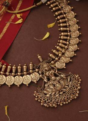 Gold-Plated Lakshmi Coin Necklace Set with Lotus Lakshmi Motif 4