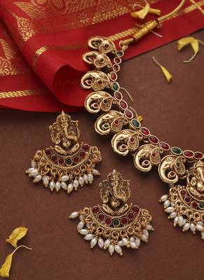 Gold-Plated Ganpati Motif Choker Necklace Set 3