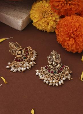 Gold-Plated Ganpati Motif Choker Necklace Set 5