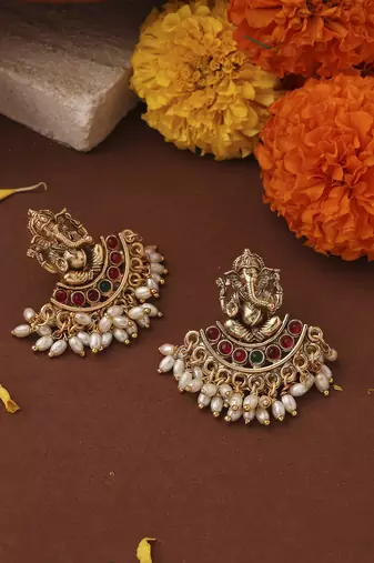 Gold-Plated Ganpati Motif Choker Necklace Set