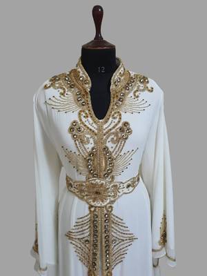 Off-White Moroccan Kaftan With Sun-proof hijab 2