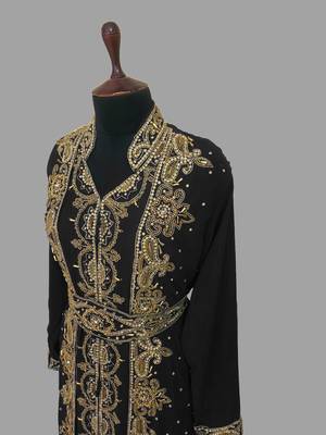 Black embroidered georgette islamic kaftans With Sun-proof hijab 3