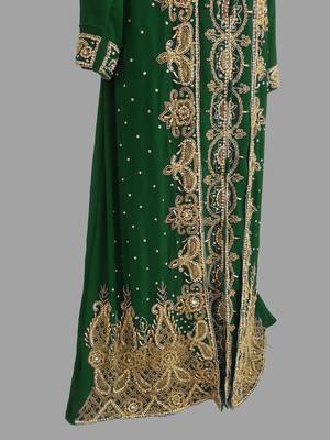 Dark Green embroidered georgette islamic kaftans With Sun-proof hijab 4