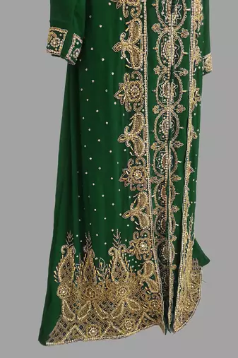 Dark Green embroidered georgette islamic kaftans With Sun-proof hijab