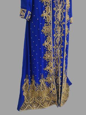 Royal-Blue embroidered georgette islamic kaftans With Sun-proof hijab 4