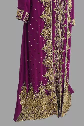 Wine embroidered georgette islamic kaftans With Sun-proof hijab
