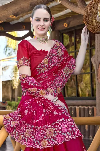 Siroski Resham Stone Embroidered Border Silk Saree In Magenta With Matching Blouse Piece