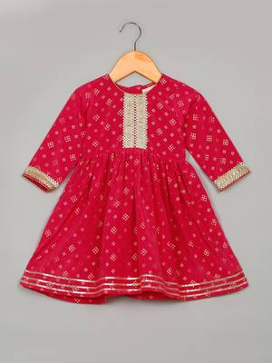 Saka designs girls magenta rayon printed kurta with palazzo set 2