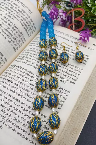 Sky Blue Ovel Glass Beads Necklace Set