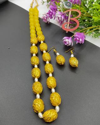 Yellow Ovel Glass Beads Necklace Set 2