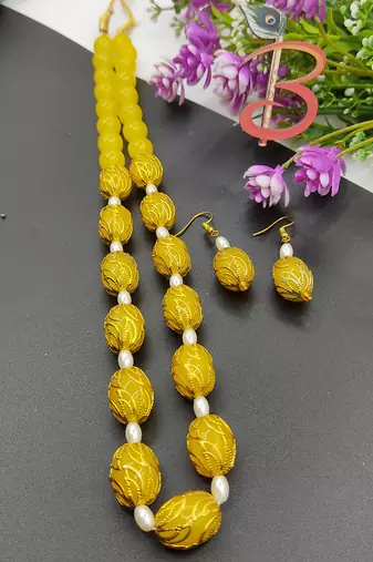 Yellow Ovel Glass Beads Necklace Set