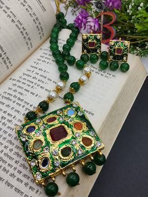 Green Meenakari Navartan Necklace Set  1