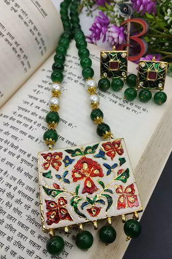Green Meenakari Navartan Necklace Set 