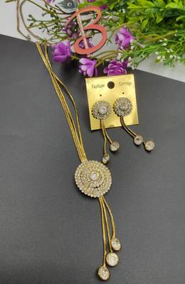 White Round Necklacer Set 1
