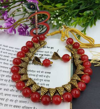 Red Loop Necklacer Set 2