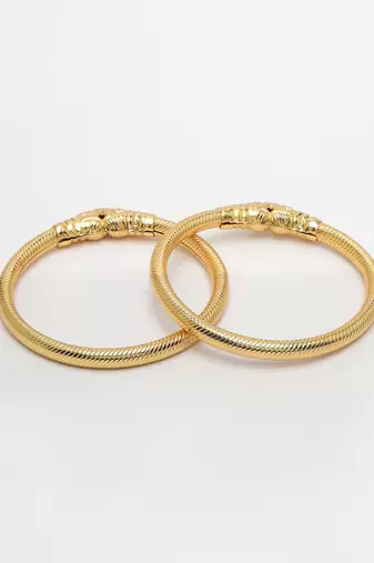 gold alloy bangles with handcrafted plain design
