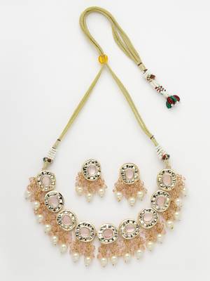 Women gold-plated kundan-studded  beaded necklace and earrings 4