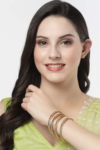 Women set of 4 gold-plated cz-studded traditional bangles