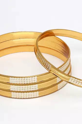 Women set of 4 gold-plated cz-studded traditional bangles