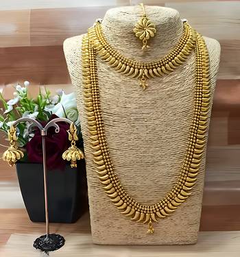 Exquisite handcrafted gold filigree bridal Necklace :: and earrings set 2