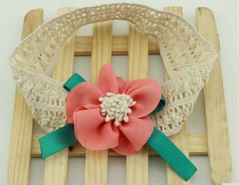 Akinoskids Elegant Peach Lace And Linen Chiffon Flower Newborn Babygirl Soft Headband 2