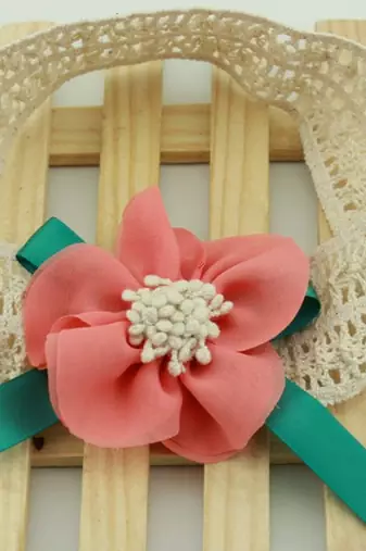 Akinoskids Elegant Peach Lace And Linen Chiffon Flower Newborn Babygirl Soft Headband