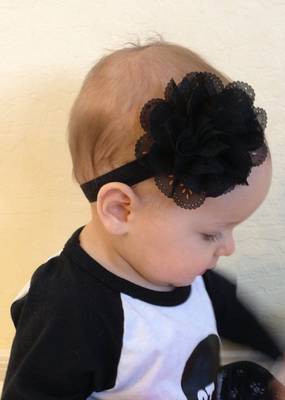 Akinoskids Wavy Edge Hollow Out Black Flower Soft Elastic Newborn Headband 1