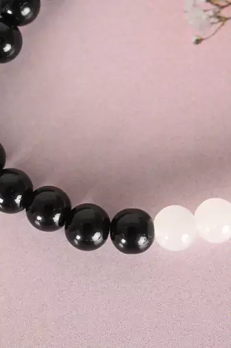 Unisex black & white marbel crystal elasticated bracelet