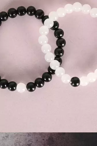 Unisex white & black marbel crystal elasticated bracelet